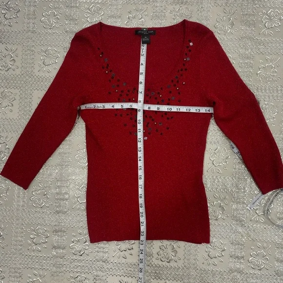August Silk Red Metállic Sweater size PM shimmer Glam sparkle - Picture 2 of 6